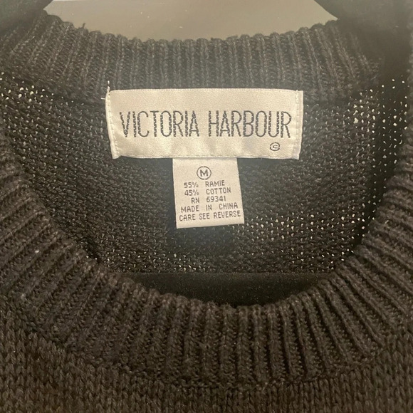 Vintage Victoria Harbour Embellished Sweater - Picture 5 of 8